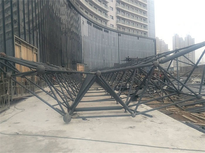 兴化万豪酒店雨棚网架